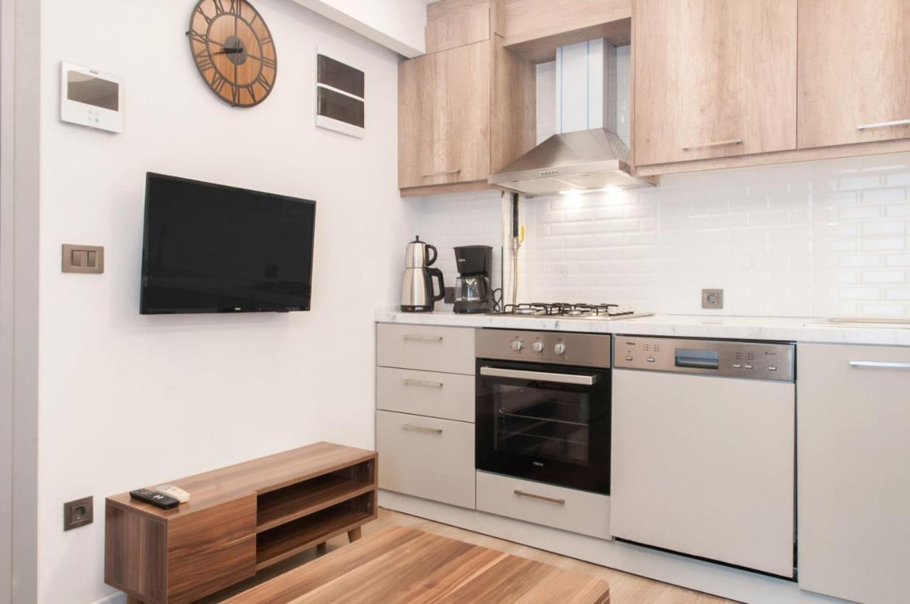 Delightful Flat 500 M To Uskudar Ferry Station Appartement Istanboel Buitenkant foto